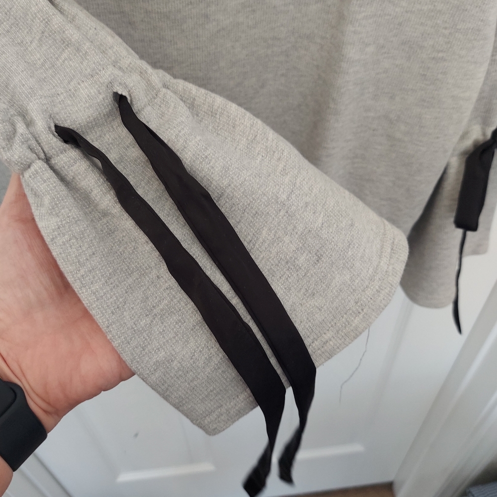 Sanctuary Bow Sleeve Top Small - Picture 3 of 6